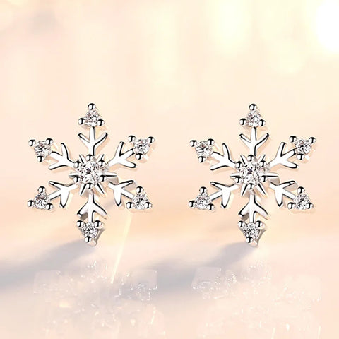 Snowflake Charm Earring