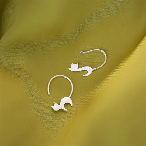 Simple  Cute Cat Stud Earrings